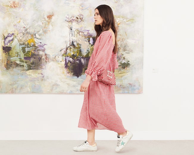 women's holiday shop