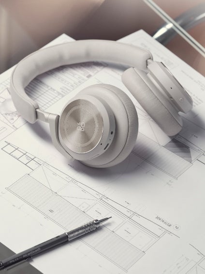 Bang & Olufsen